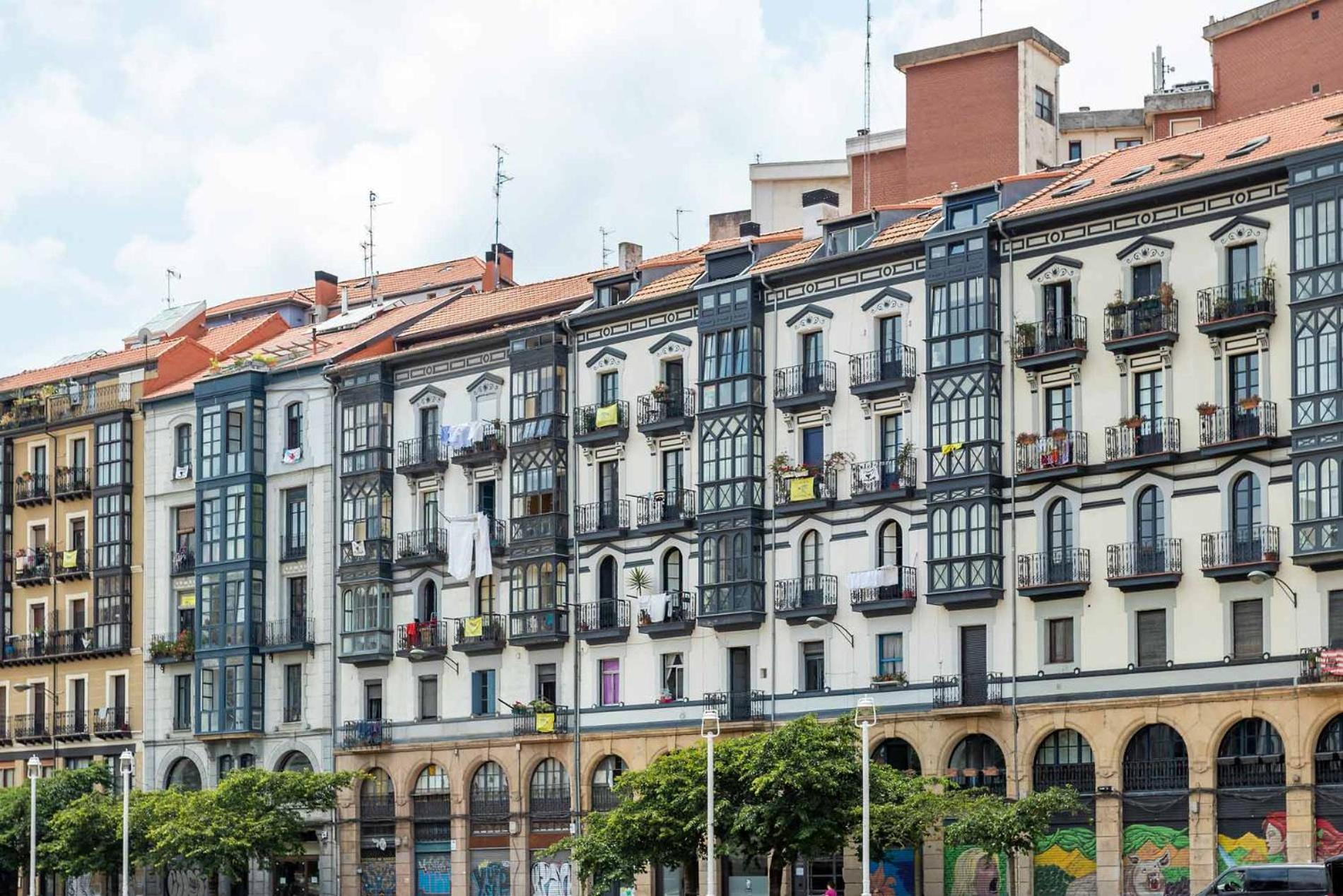 Old Town Core Next To Plaza Nueva Bilbau Exterior foto