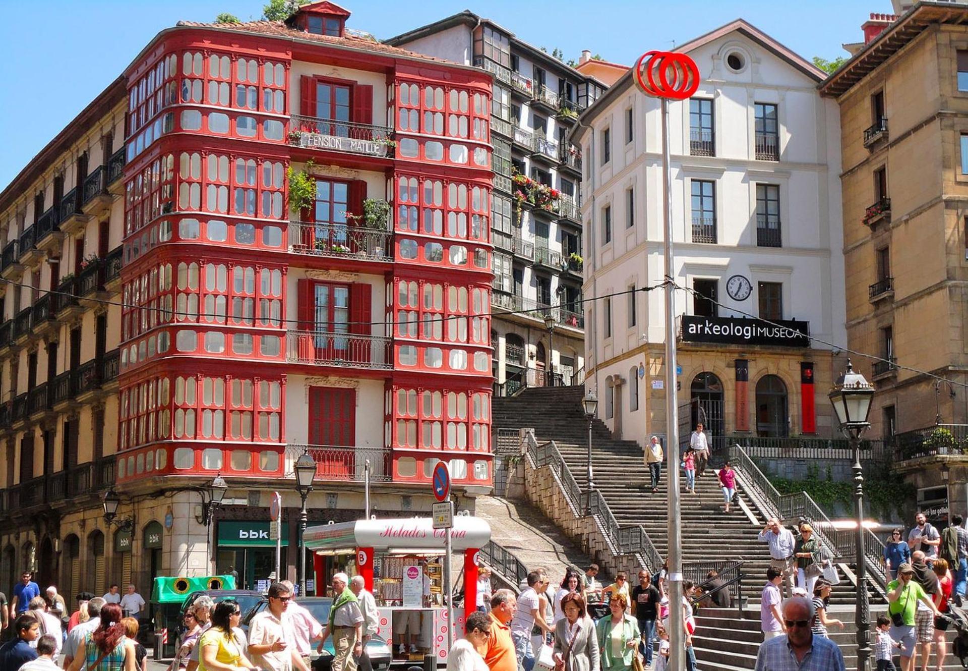 Old Town Core Next To Plaza Nueva Bilbau Exterior foto